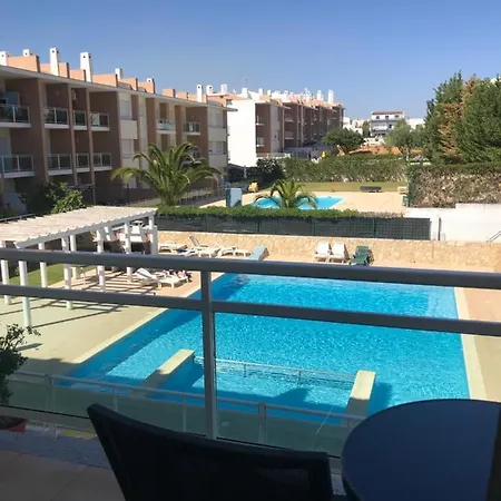 Daire 3 Bedroom With Pool View In *