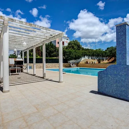 Lägenhet 3 Bedroom With Pool View In Alvor